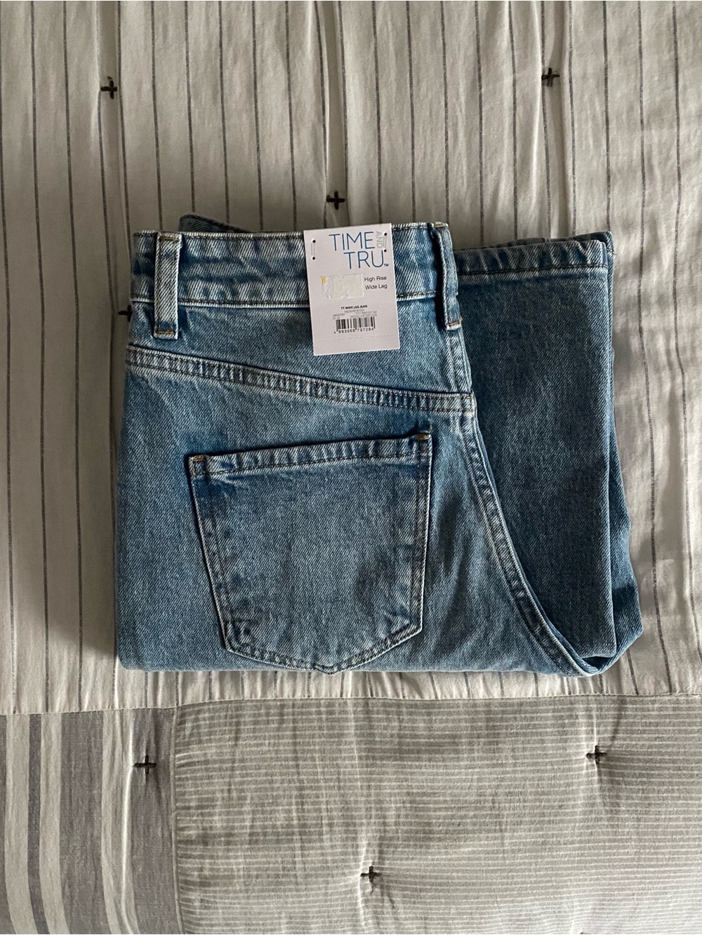 🦋 Time & Tru High & Wide Jeans 🦋